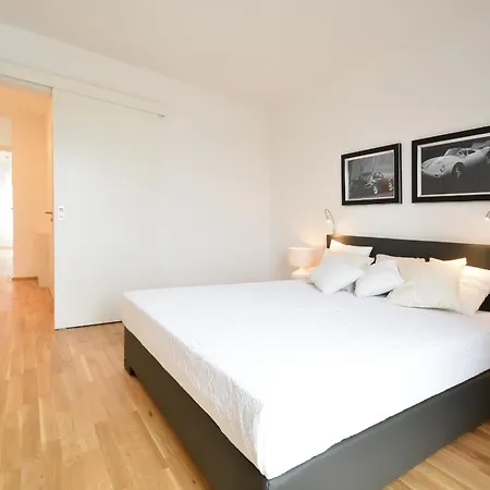 Apartment Lunas