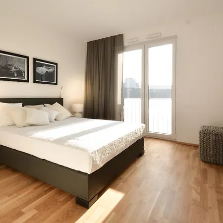 Lunas Apartment