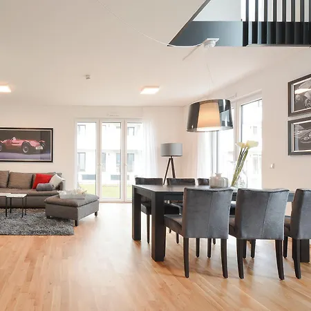 Lunas Apartment *
