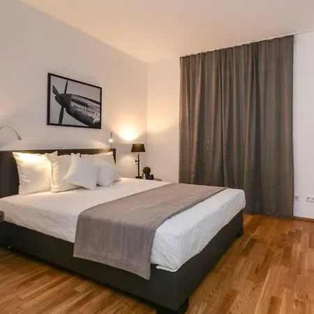 Lunas Apartment